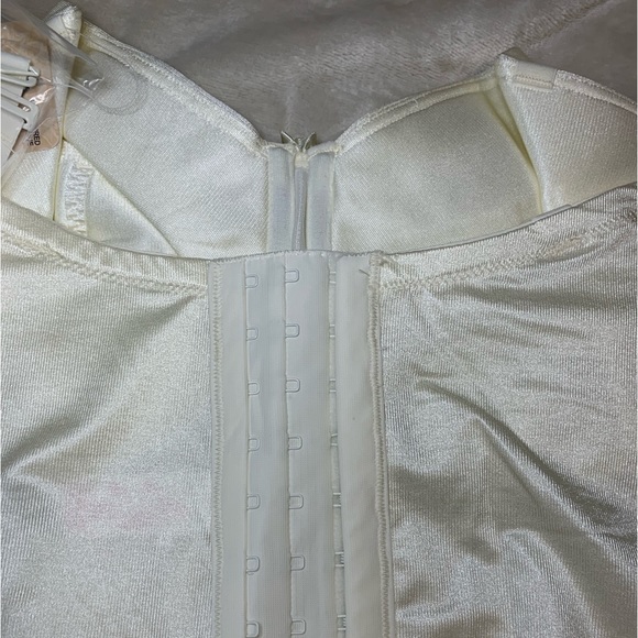 Panache Special Occasions Strapless Convertible corset bustier garters in ivory - Picture 6 of 7